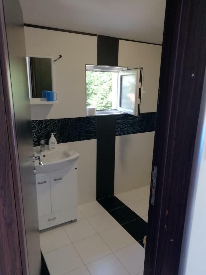 Apartman Marinkovic Добра Вода Екстер'єр фото