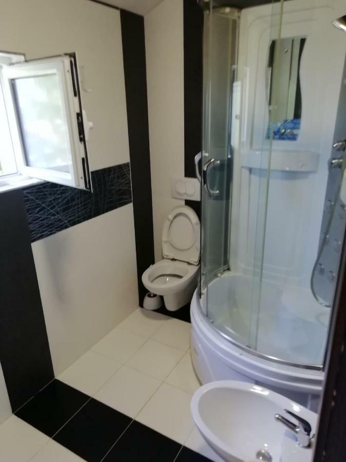 Apartman Marinkovic Добра Вода Екстер'єр фото